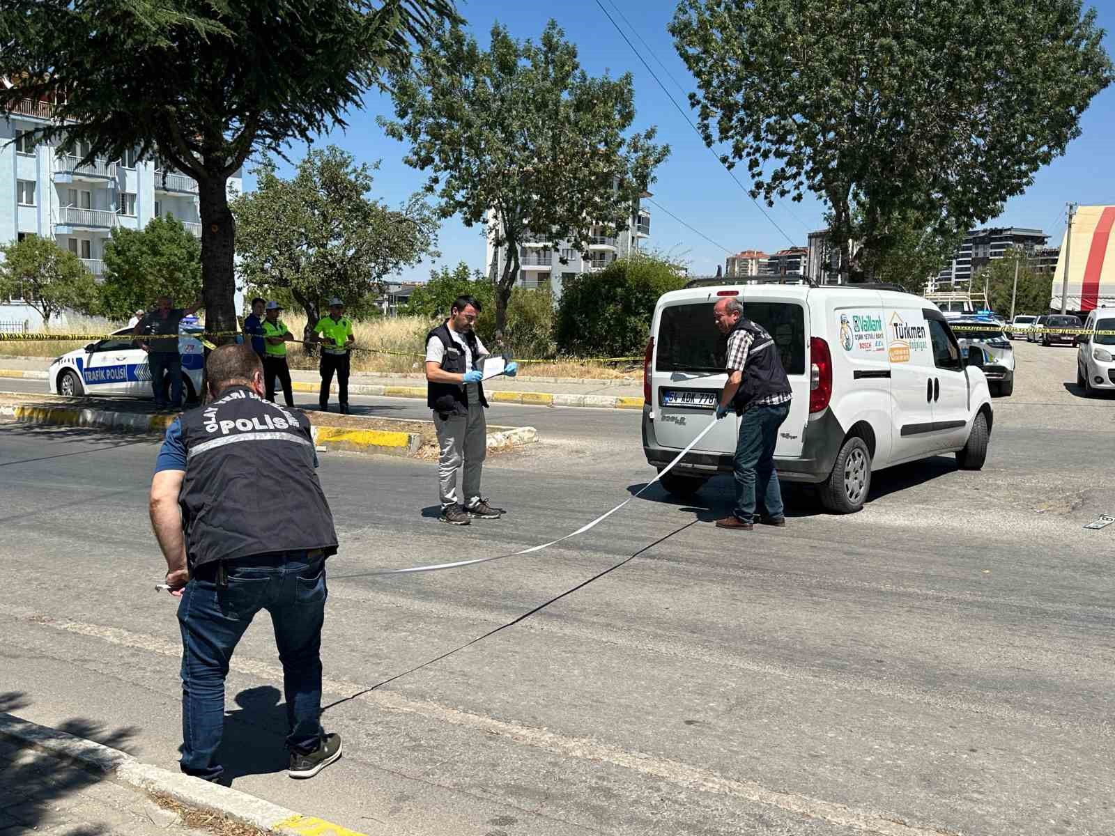 Gen&ccedil;lerin kazası &ouml;l&uuml;mle bitti
