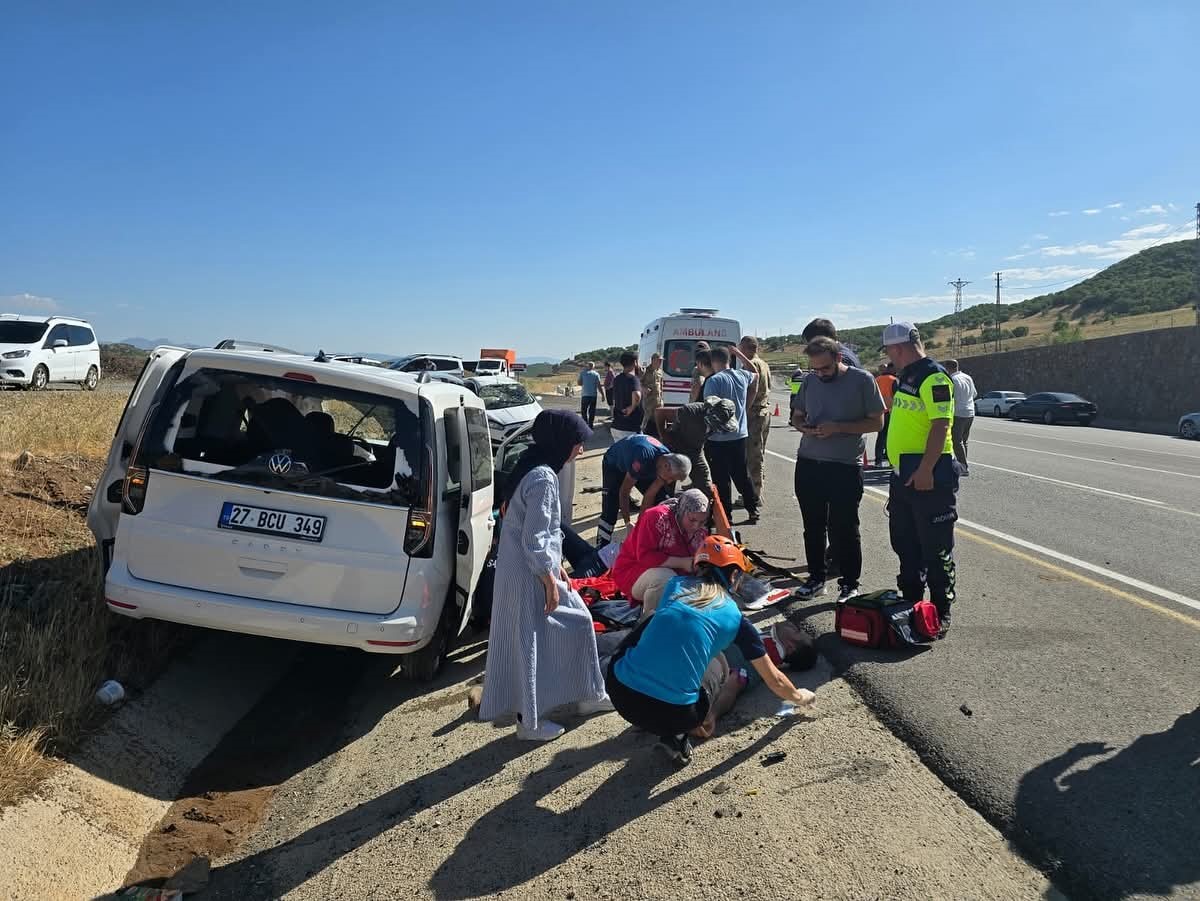 Bingöl’de trafik kazası: 3 yaralı
