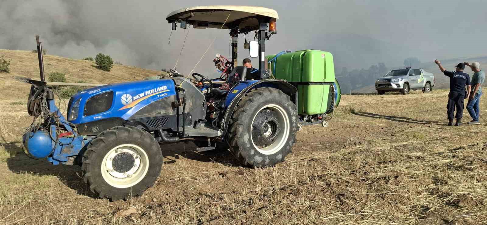 Sarıgöl’de orman yangını başladı