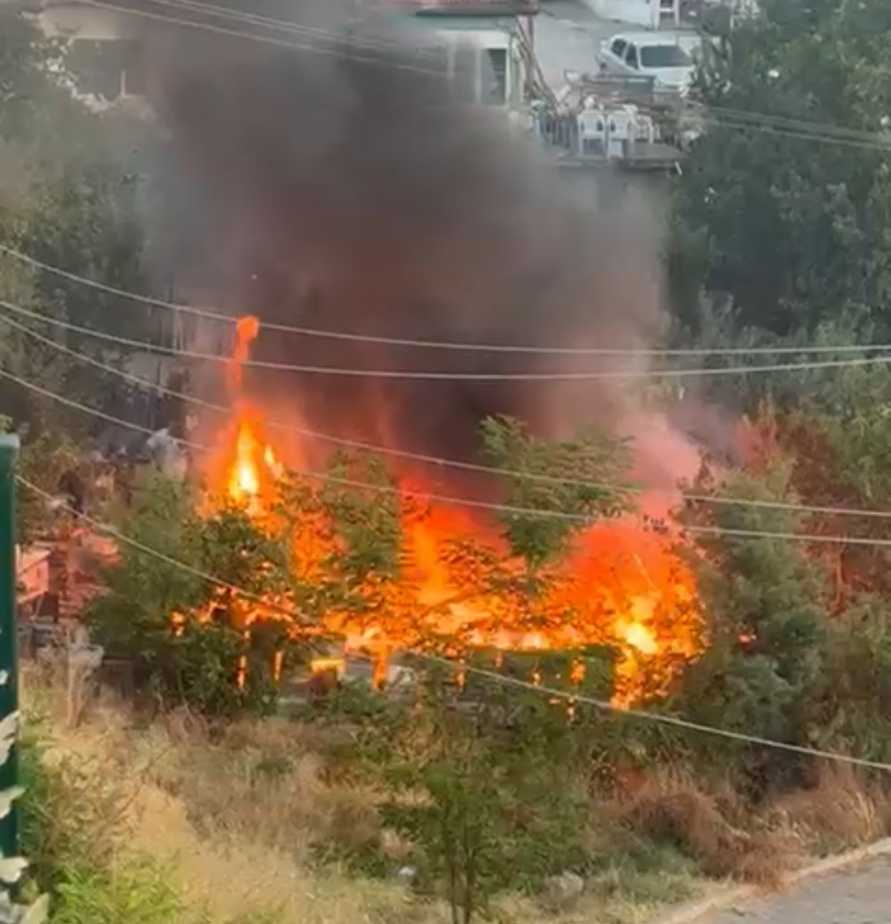 Tokat’ta arı kovanları küle döndü