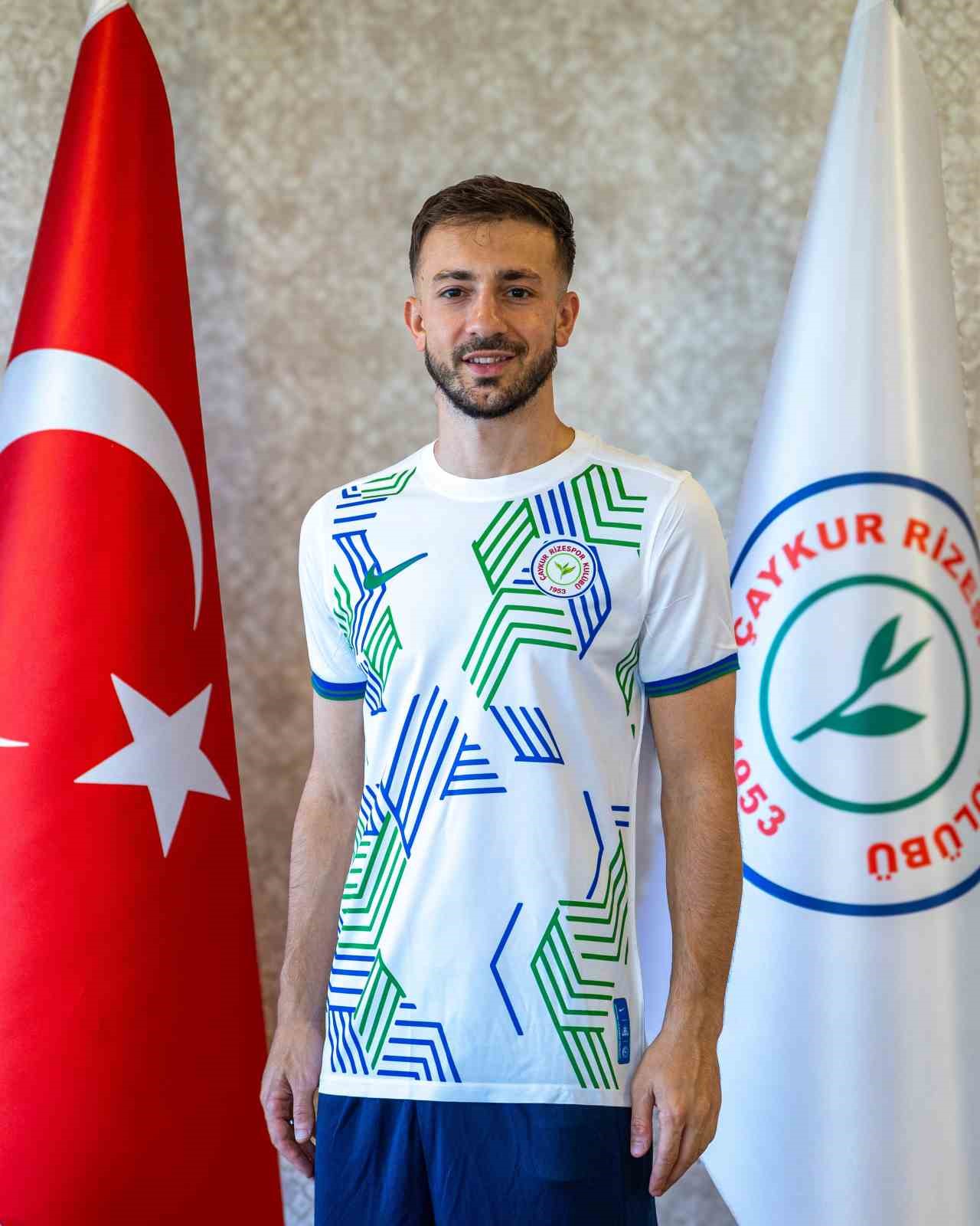 Galatasaray’da Halil Dervişoğlu, Çaykur Rizespor’a kiralandı