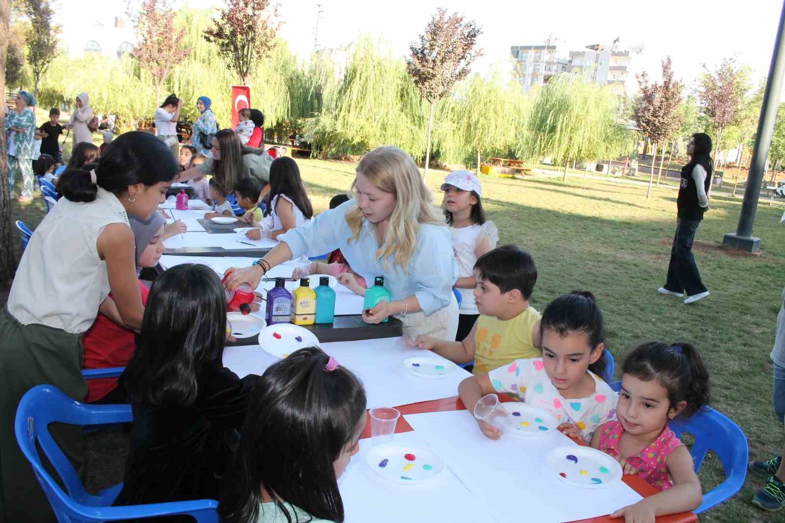 Midyat’ta 100’den fazla çocuk sanatla buluşarak hayallerini çizdi