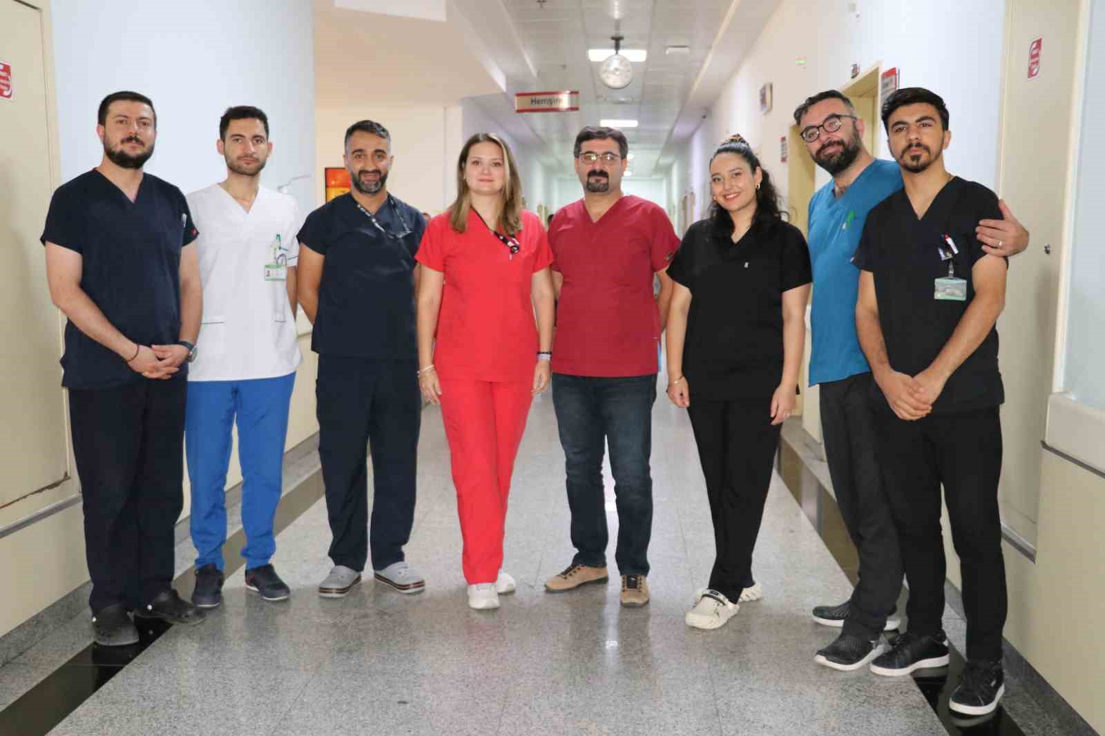 Van’da paratiroid bezi yanlış yerde olan hasta kapalı ameliyatla sağlığına kavuştu