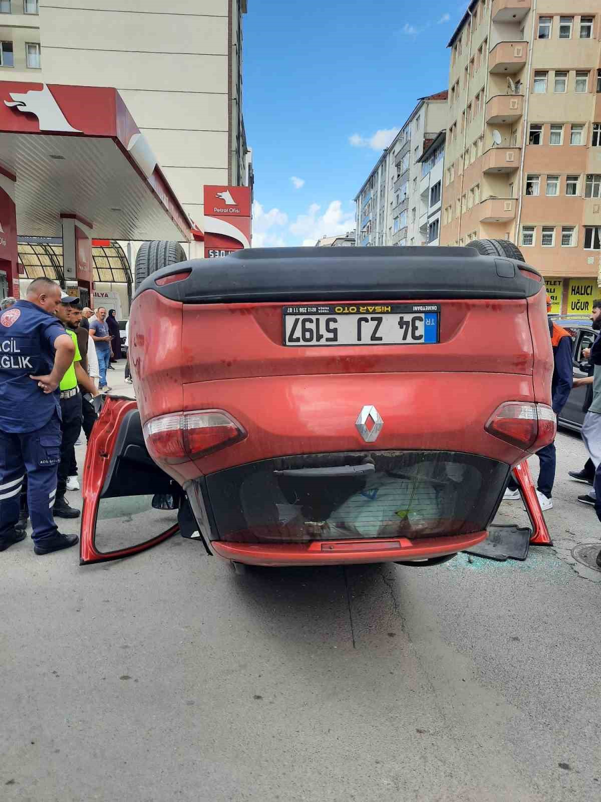 Kars'ta trafik kazasında 3 kişi yaralandı  IHAA