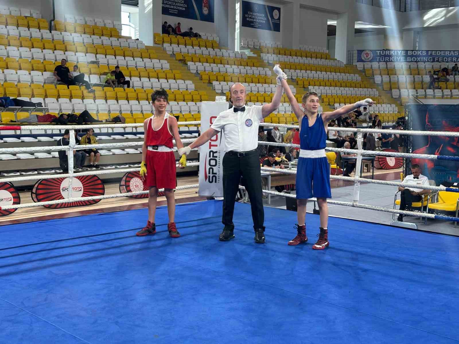 Aydınlı boksörler Türkiye şampiyonasında dereceye girdi