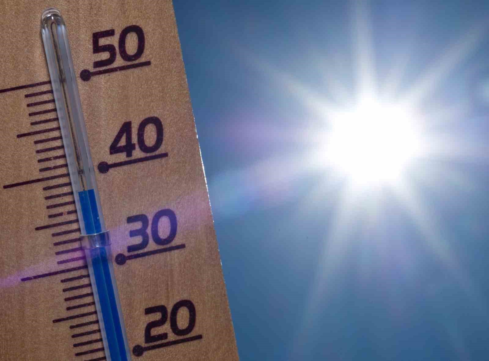 Sakarya&rsquo;da sıcaklık uyarısı: "10.00 - 16.00 arasında g&uuml;neşe &ccedil;ıkmayın"
