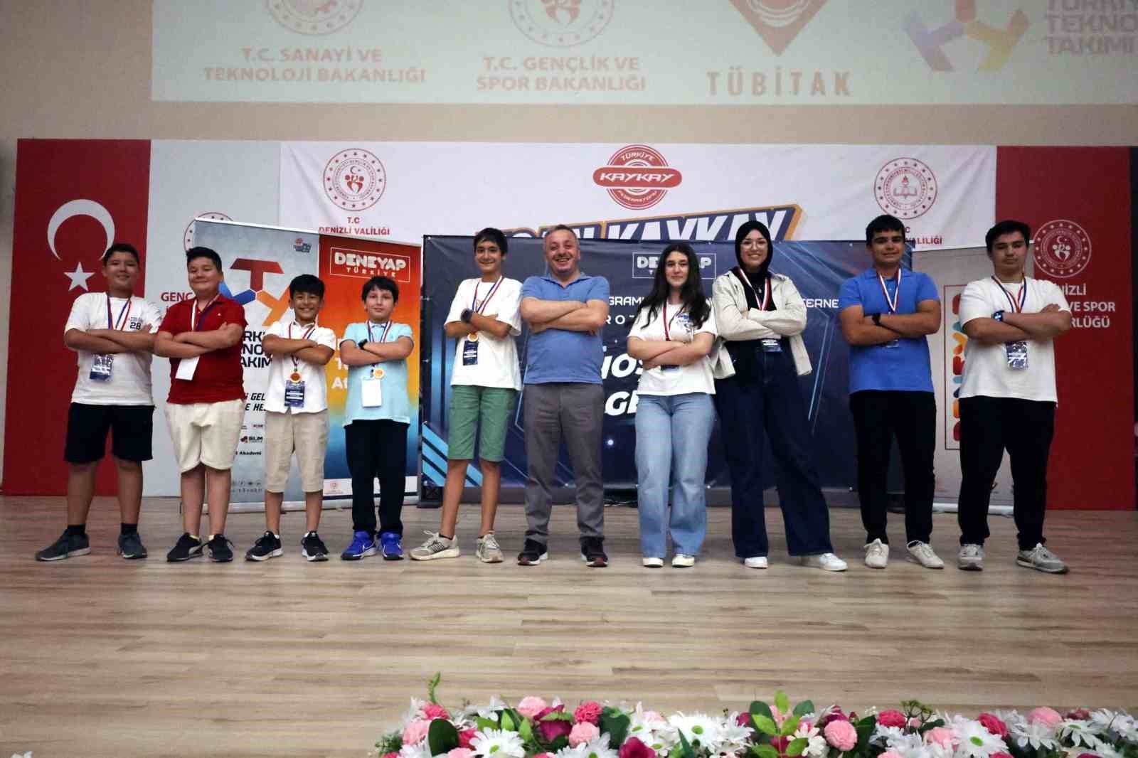 Deneyap Teknoloji At&ouml;lyesinde proje şenliği yapıldı
