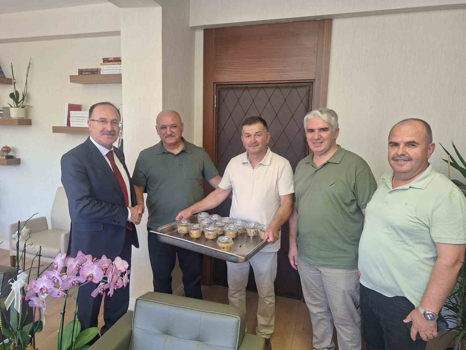 Antalya’da eğitimciler aşure geleneğinde buluştu