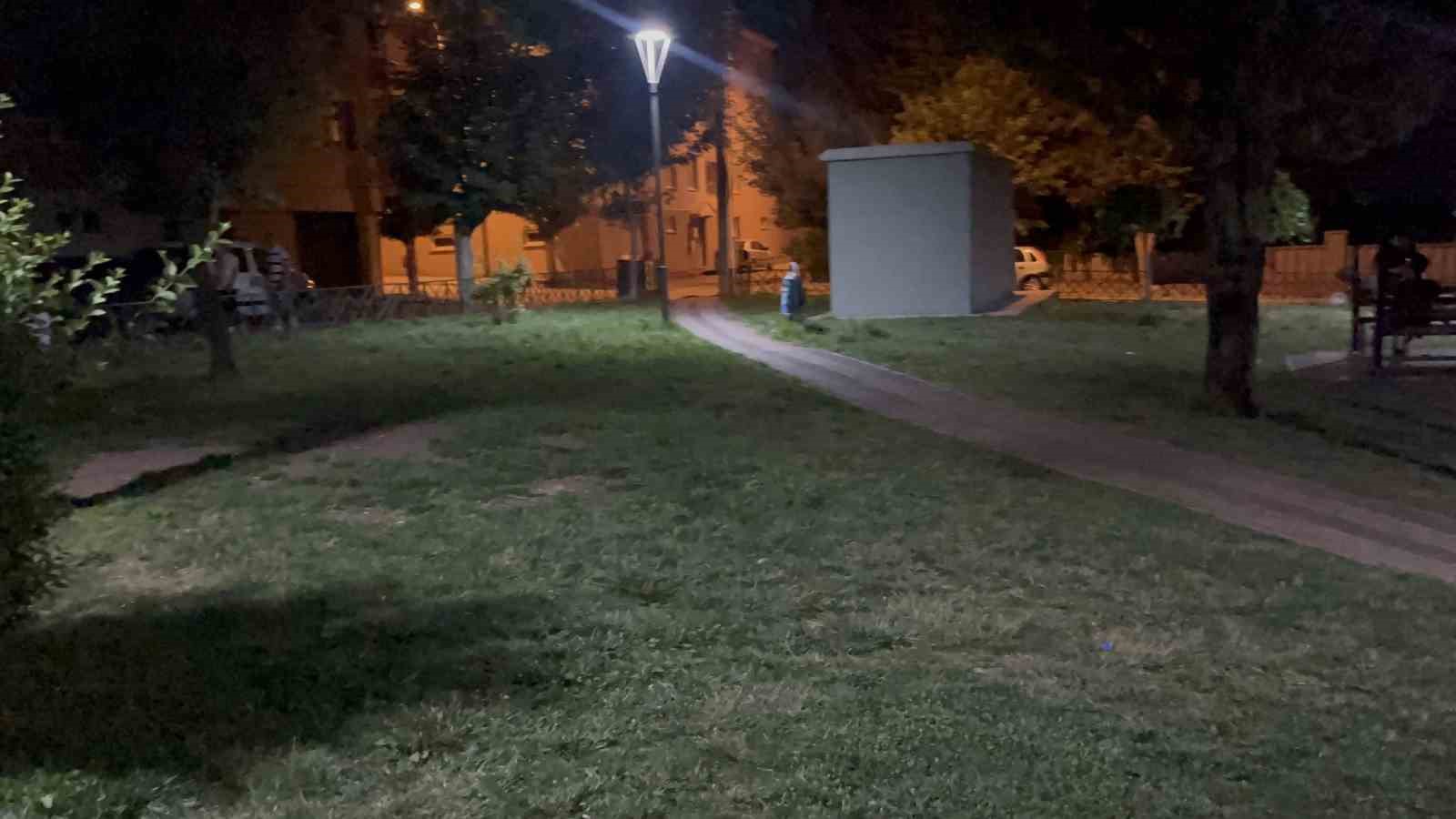 Parkta çıkan silahlı kavgada 1 kişi yaralandı