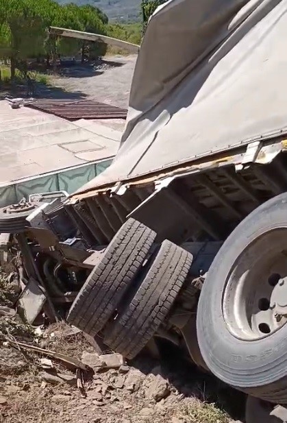 Milas&rsquo;ta trafik kazası: "Baba ve oğlu yaralandı"
