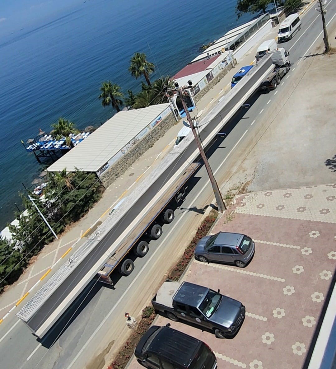 Esenk&ouml;y&rsquo;de t&uuml;nel ve viyad&uuml;k &ccedil;alışmaları devam ediyor
