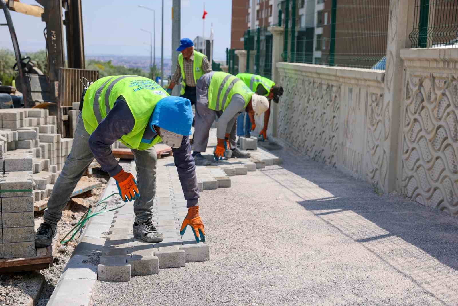 Selçuklu Belediyesi, mahallelere değer katan dokunuşlara devam ediyor