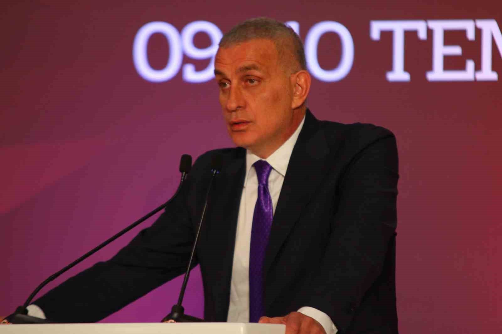 TFF Başkanı Hacıosmanoğlu: "İnsani hataların dışında kasti hatalardan uzak durmayan hakemler bizimle yürümeyecek"