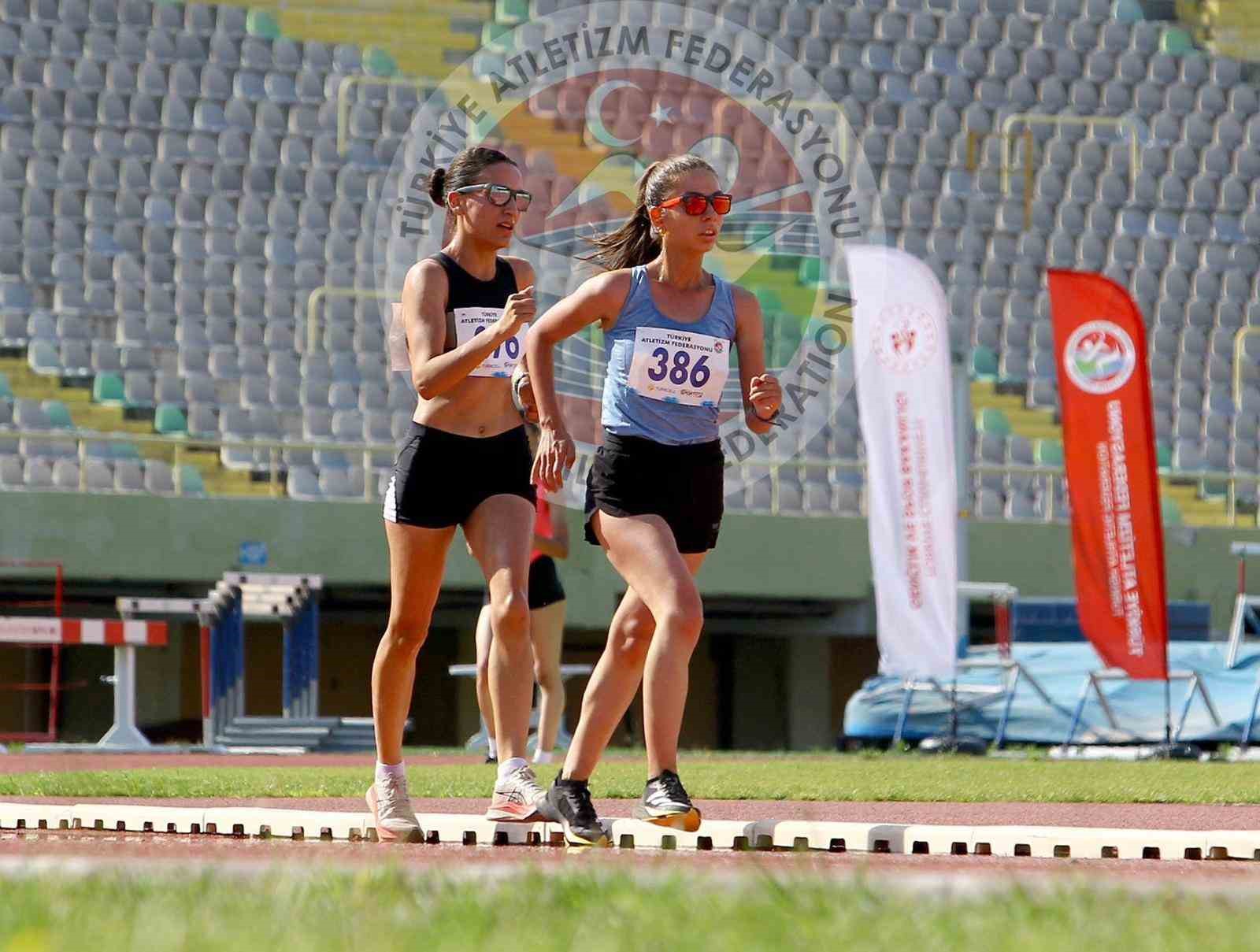 Odunpazarıspor’dan çifte şampiyona başarısı