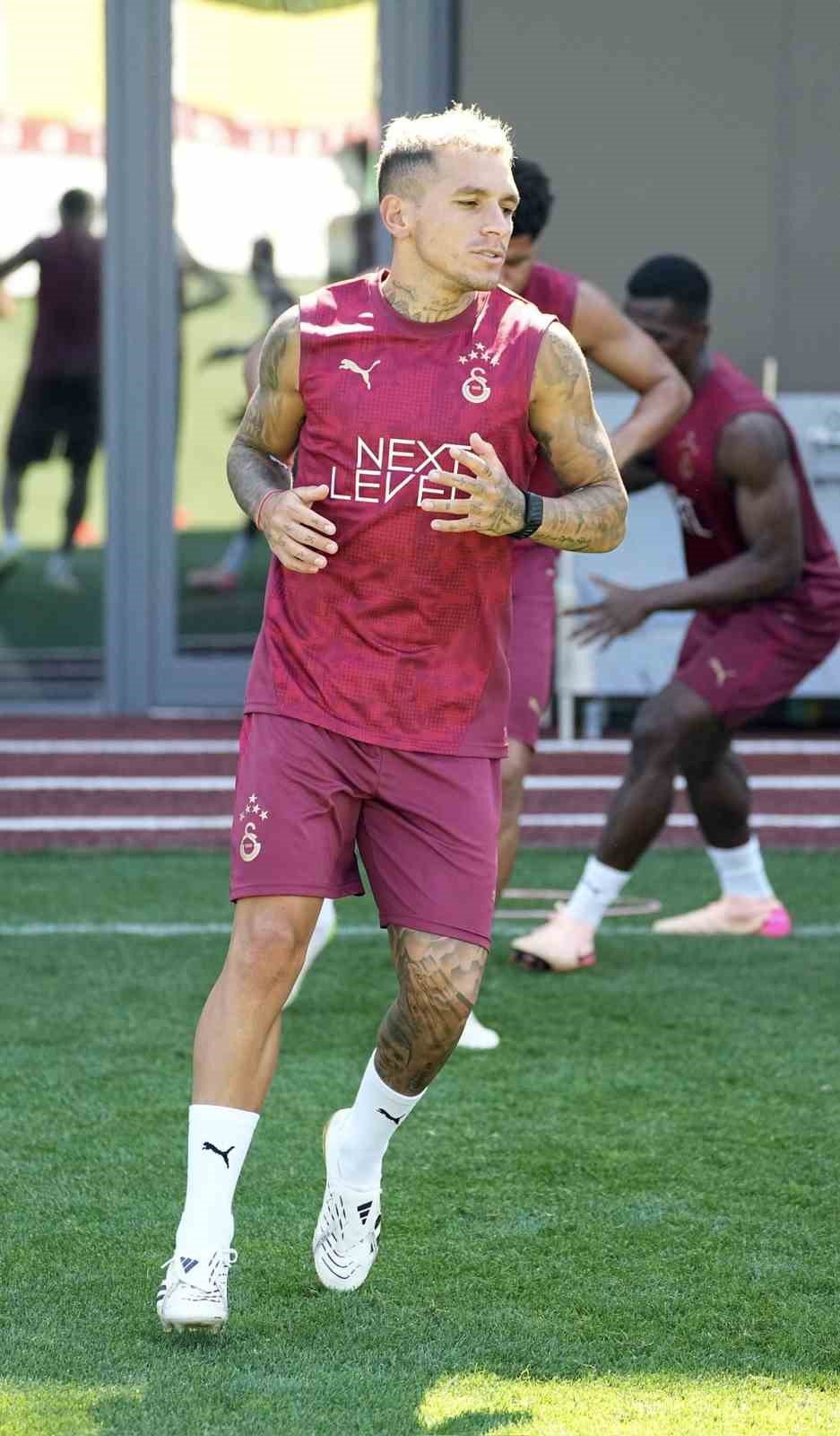 Galatasaray, yeni sezon hazırlıklarına devam etti