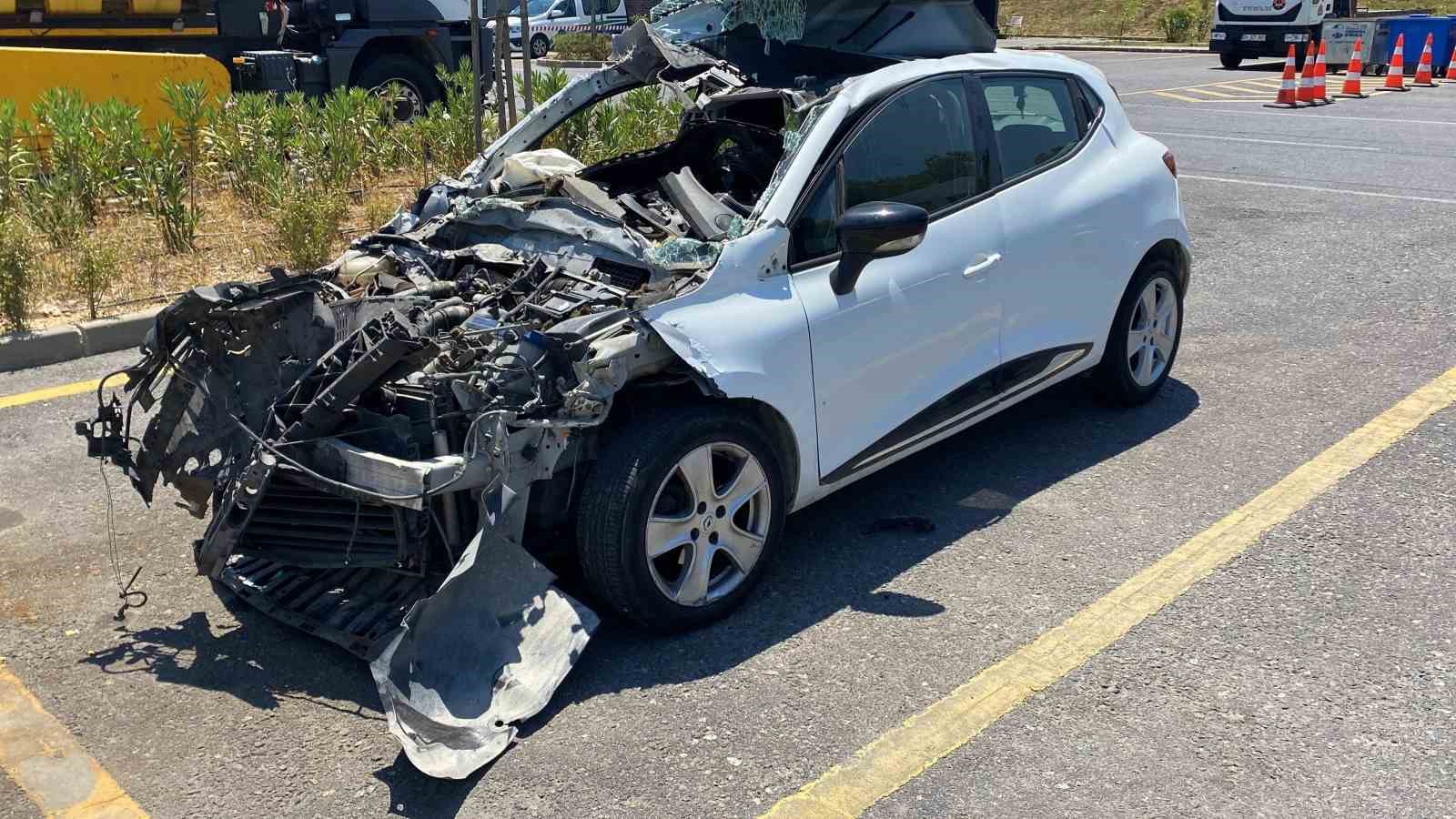 Kuzey Marmara Otoyolu’nda tünel içinde kaza: 1’i çocuk 3 yaralı