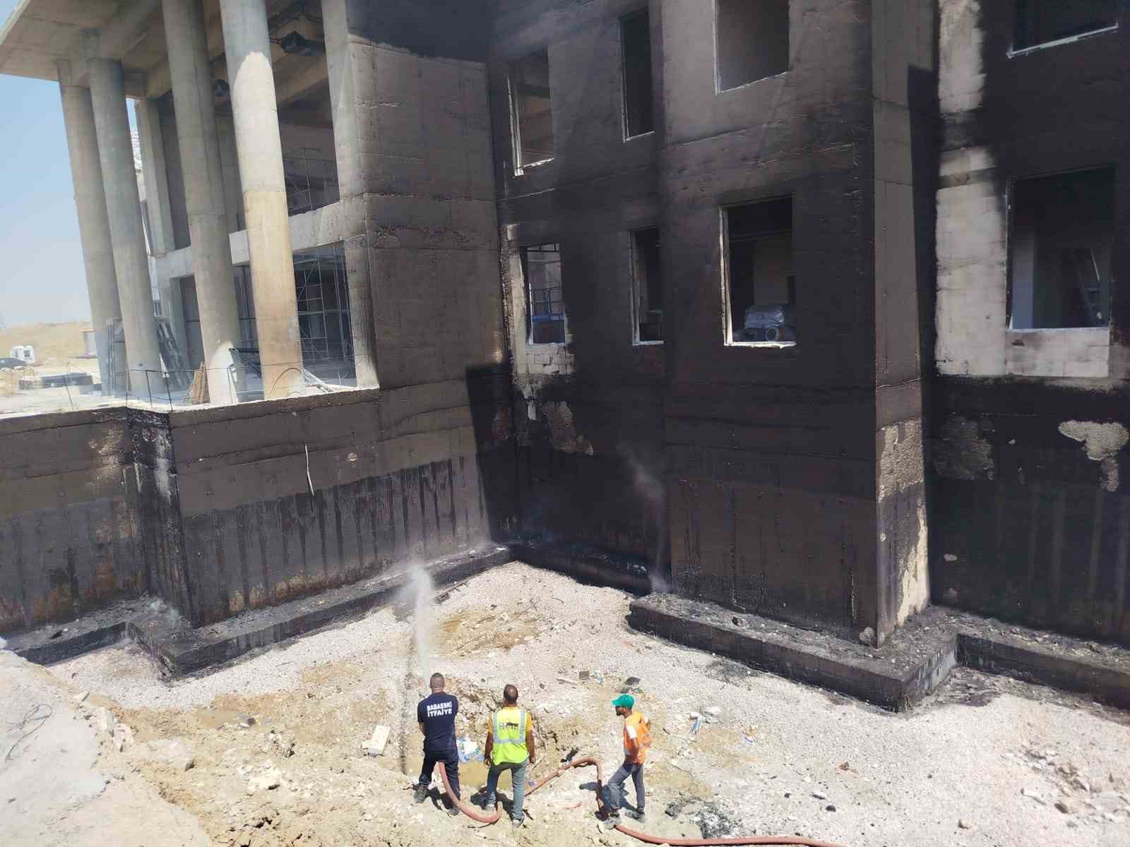 Babaeski’de yüksek hızlı tren şantiyesinde yangın çıktı