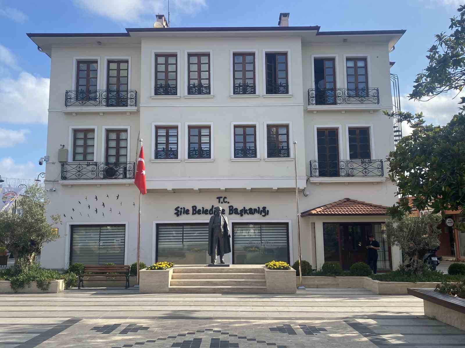 Şile Belediyesi’ne operasyon: Başkan Özgür Kabadayı gözaltına alındı