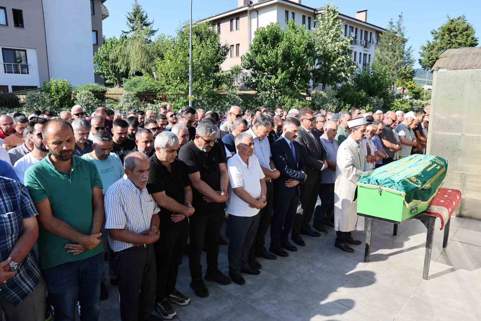 Kazada ölen güvenlik görevlisi son yolculuğuna uğurlandı
