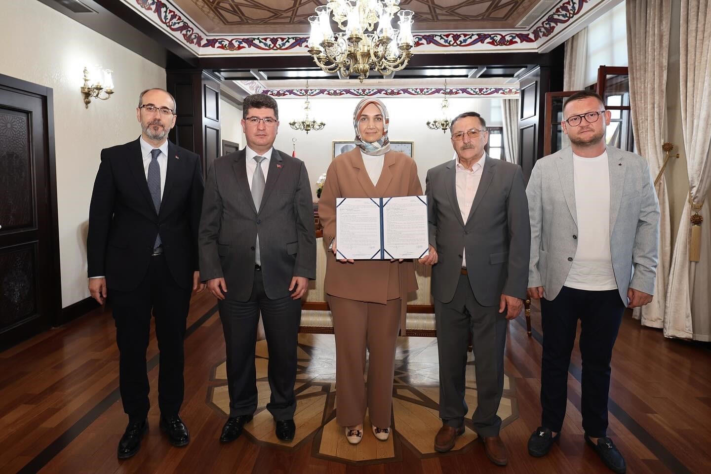 Afyonkarahisar Devlet Hastanesi’ne ’Tüp Bebek Merkezi’ müjdesi