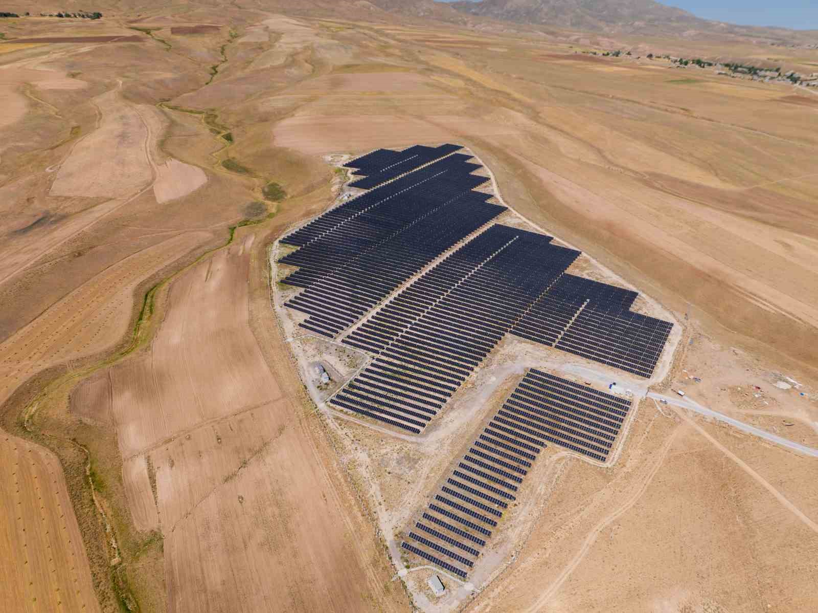 Turkcell&rsquo;in 3&rsquo;&uuml;nc&uuml; g&uuml;neş enerjisi santrali, Van&rsquo;da devreye alındı
