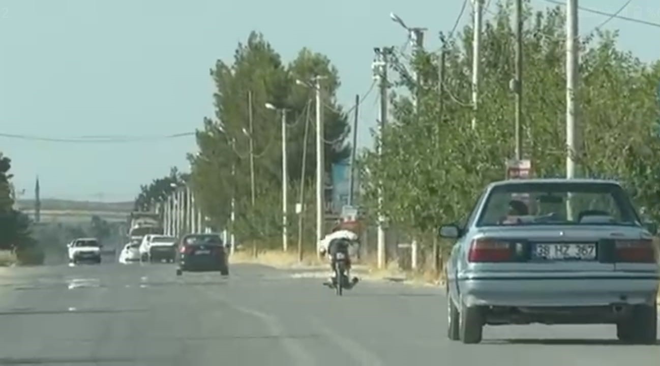 Motosiklet s&uuml;r&uuml;c&uuml;s&uuml; &ouml;l&uuml;me davetiye &ccedil;ıkarttı
