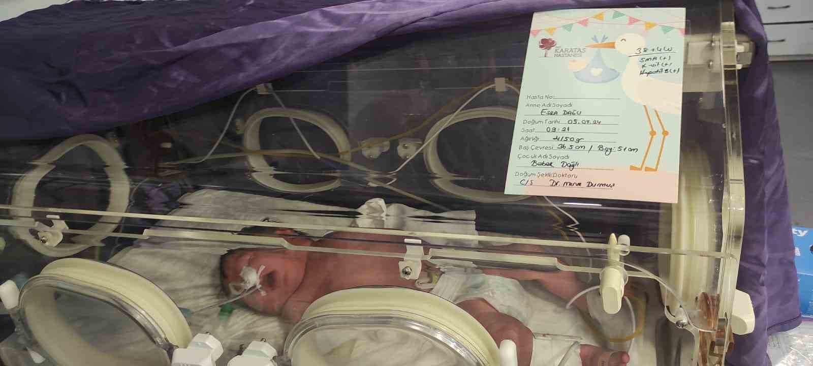 İzmir&rsquo;de &Ouml;zel Karataş Hastanesinde yoğun bakım skandalı: Minik Vedat 1 yıldır komada
