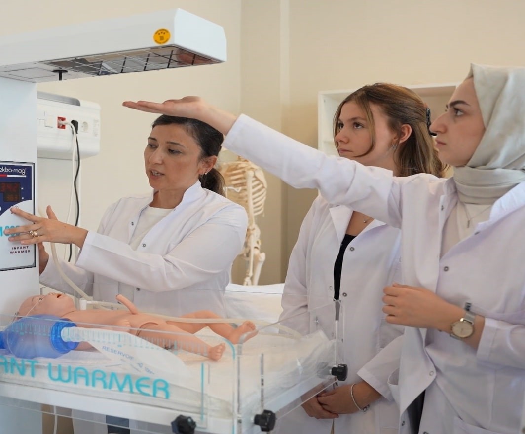 Ebelik mesleği yeniden yükselişte: Yetkiler genişletildi, iş garantisi geldi
