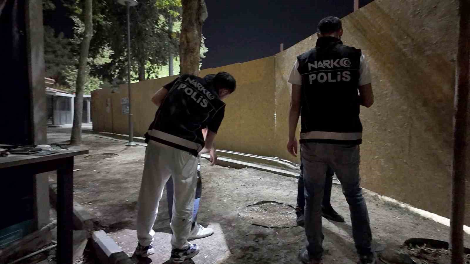 Adıyaman&rsquo;da geniş &ccedil;aplı uyuşturucu denetimi
