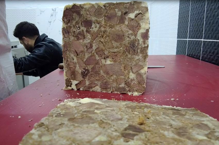 Ardahan kavurması tadını doğadan alıyor