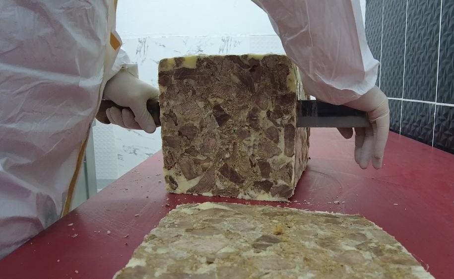 Ardahan kavurması tadını doğadan alıyor