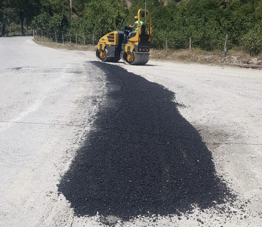 D&uuml;zce&rsquo;nin k&ouml;y yolları daha konforlu olacak

