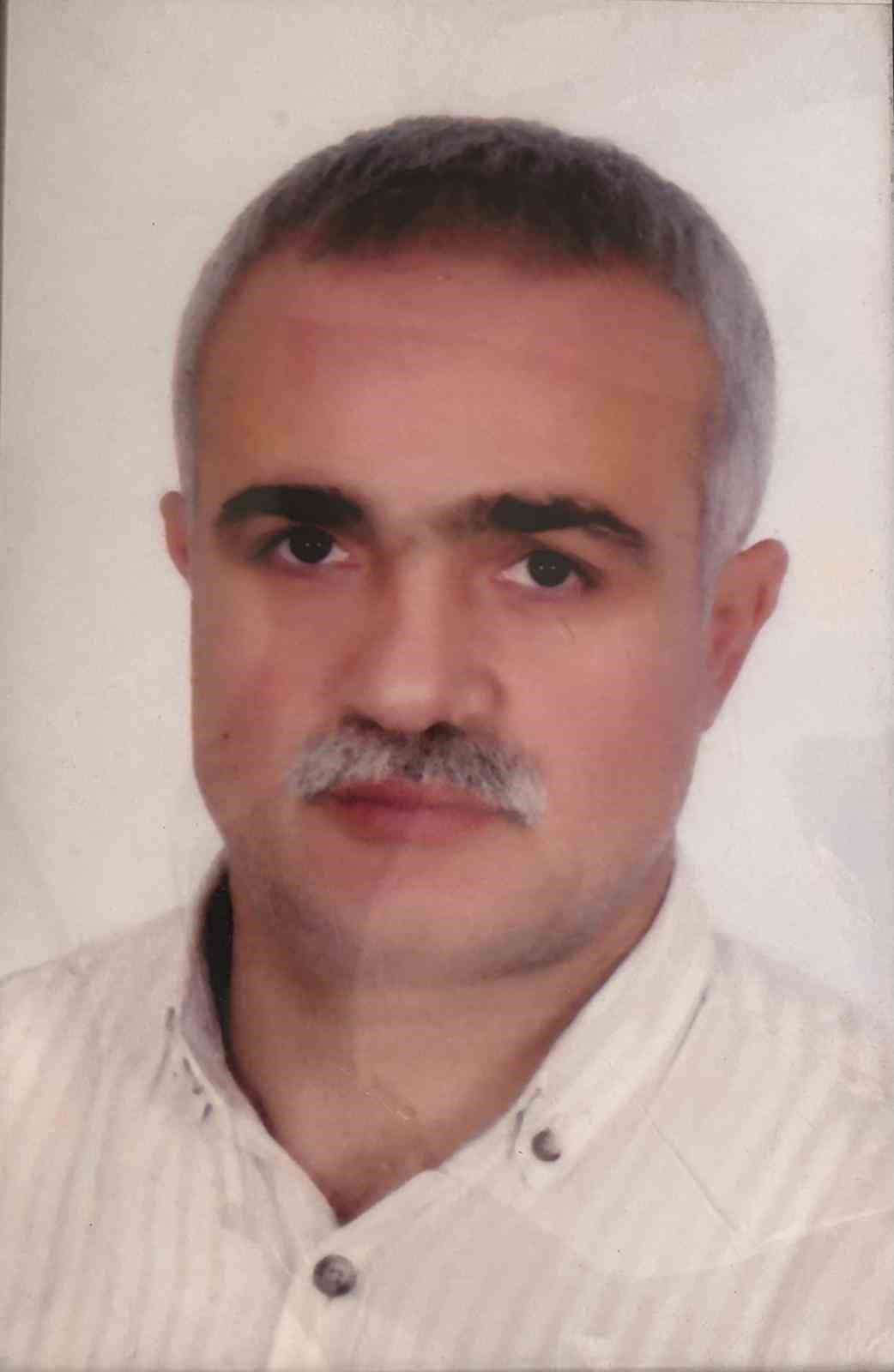 15 Temmuz Şehitler K&ouml;pr&uuml;s&uuml;&rsquo;ne dev T&uuml;rk bayrağı asıldı
