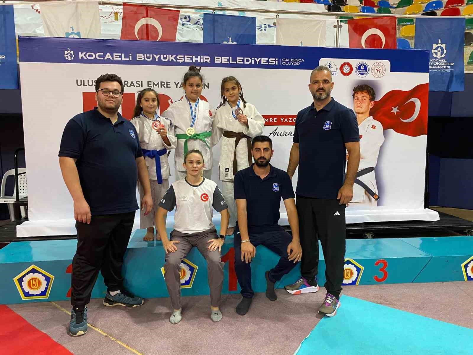 Yunusemre&rsquo;nin s&uuml;per minikleri Manisa&rsquo;yı gururlandırdı
