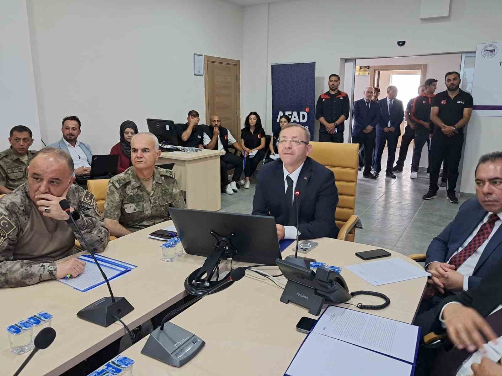 Kars&rsquo;ta AFAD Masa Başı ve Saha Tatbikatı yaptı
