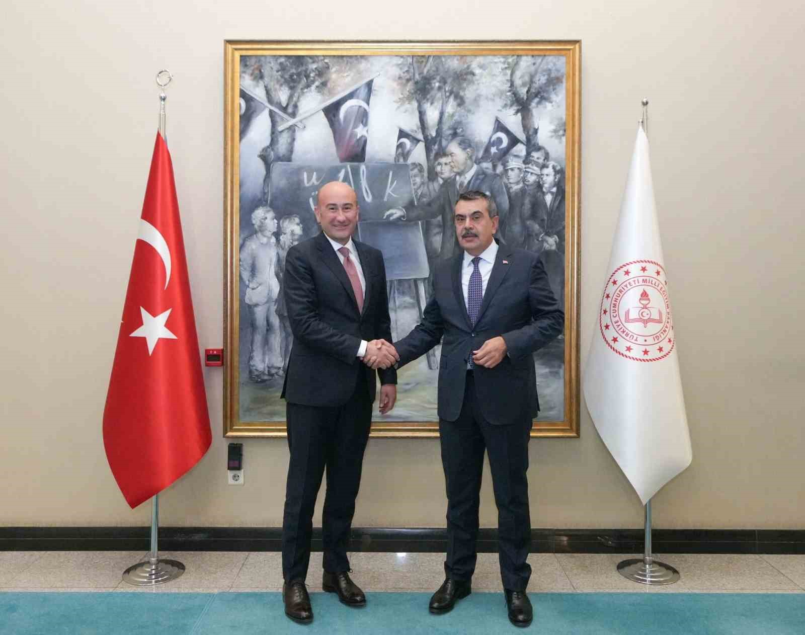 Erzurum’a 24 derslikli ortaokul