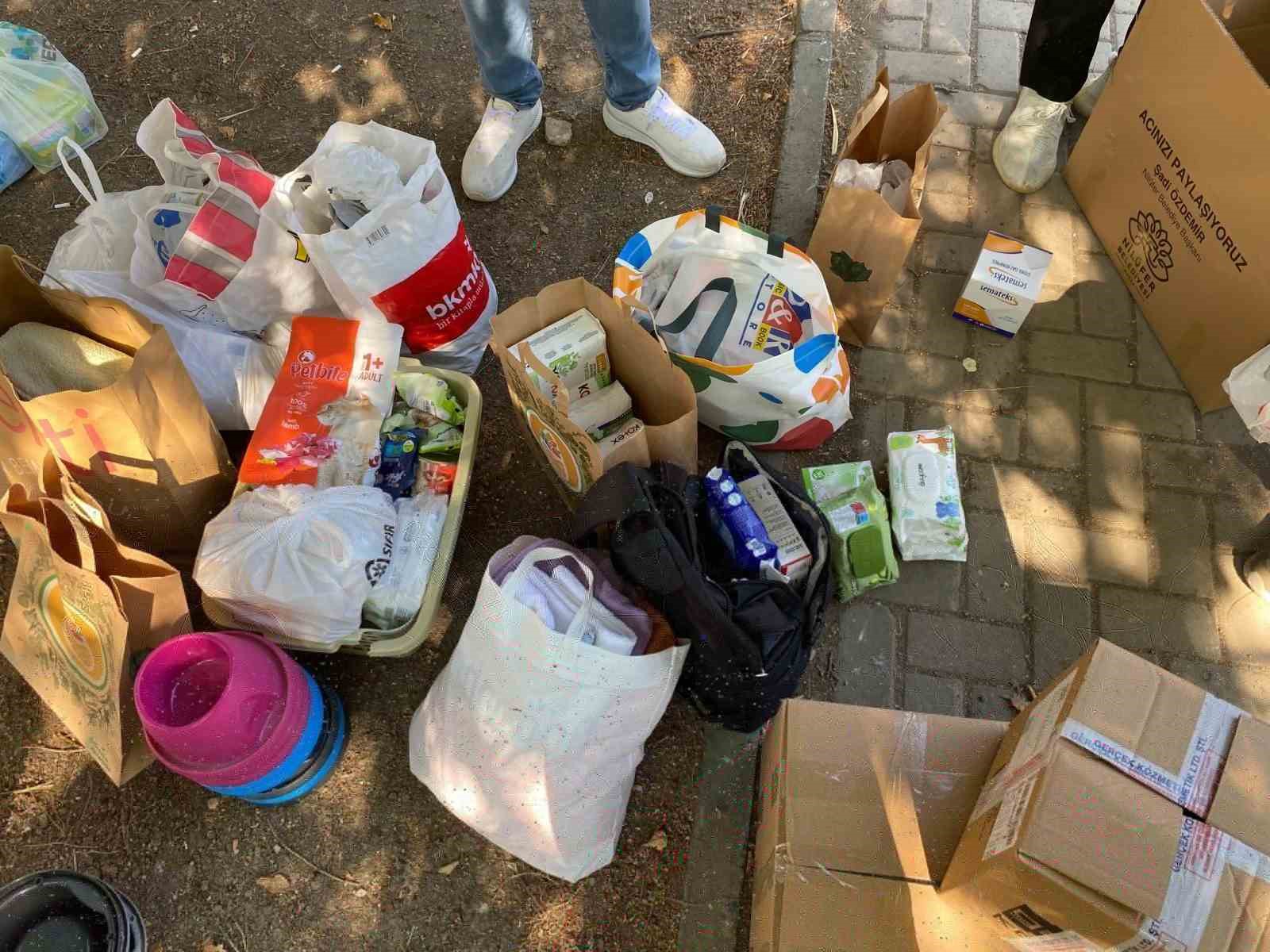İzmir’deki yangından etkilenen hayvanlara, Bursalılar destek verdi