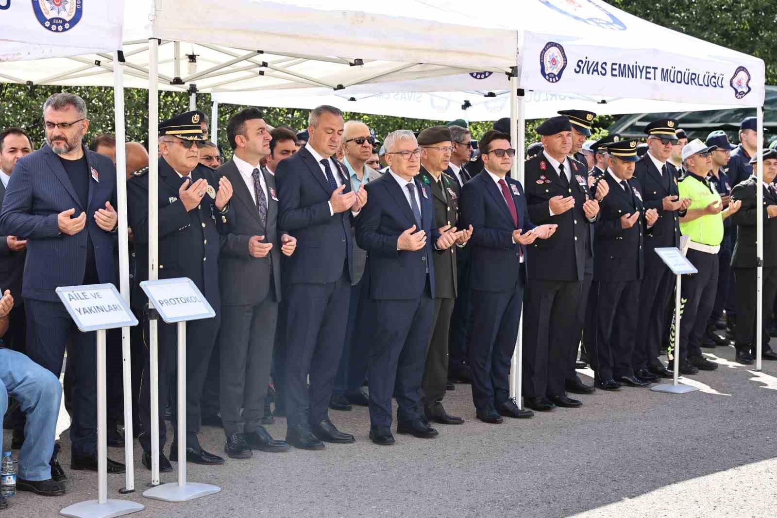 Sivas’ta vefat eden polis memuru için tören düzenlendi