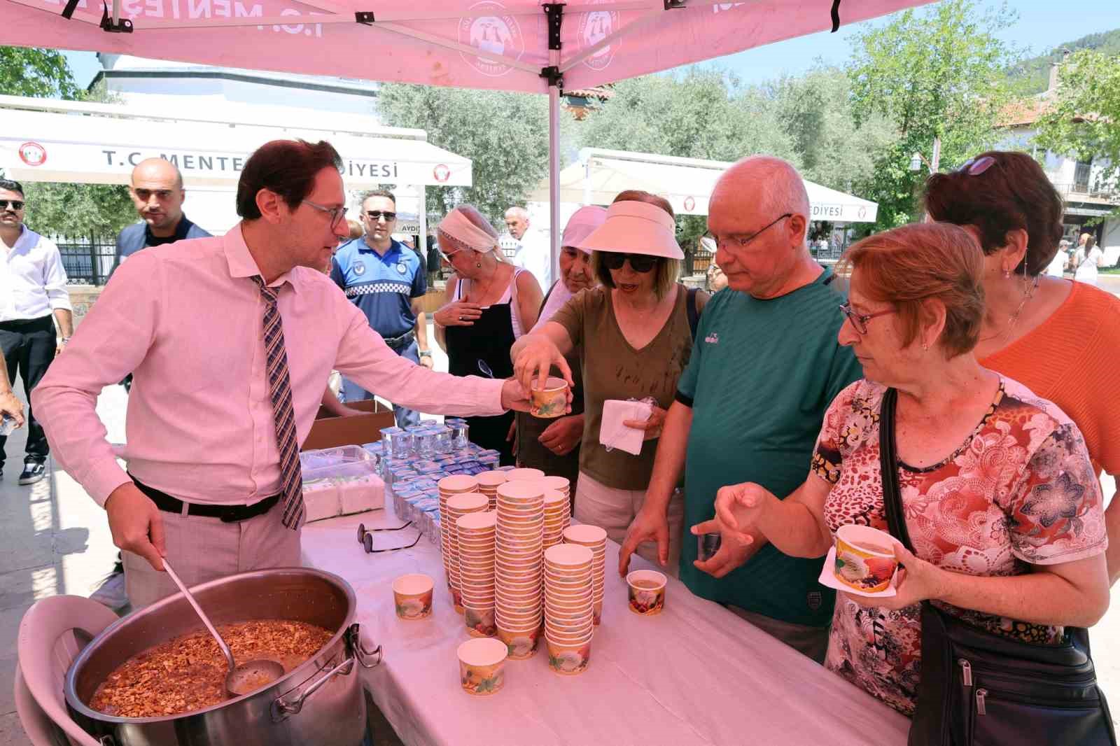 Menteşe Belediyesi’nden Muharrem Ayı’nda Aşure ikramı