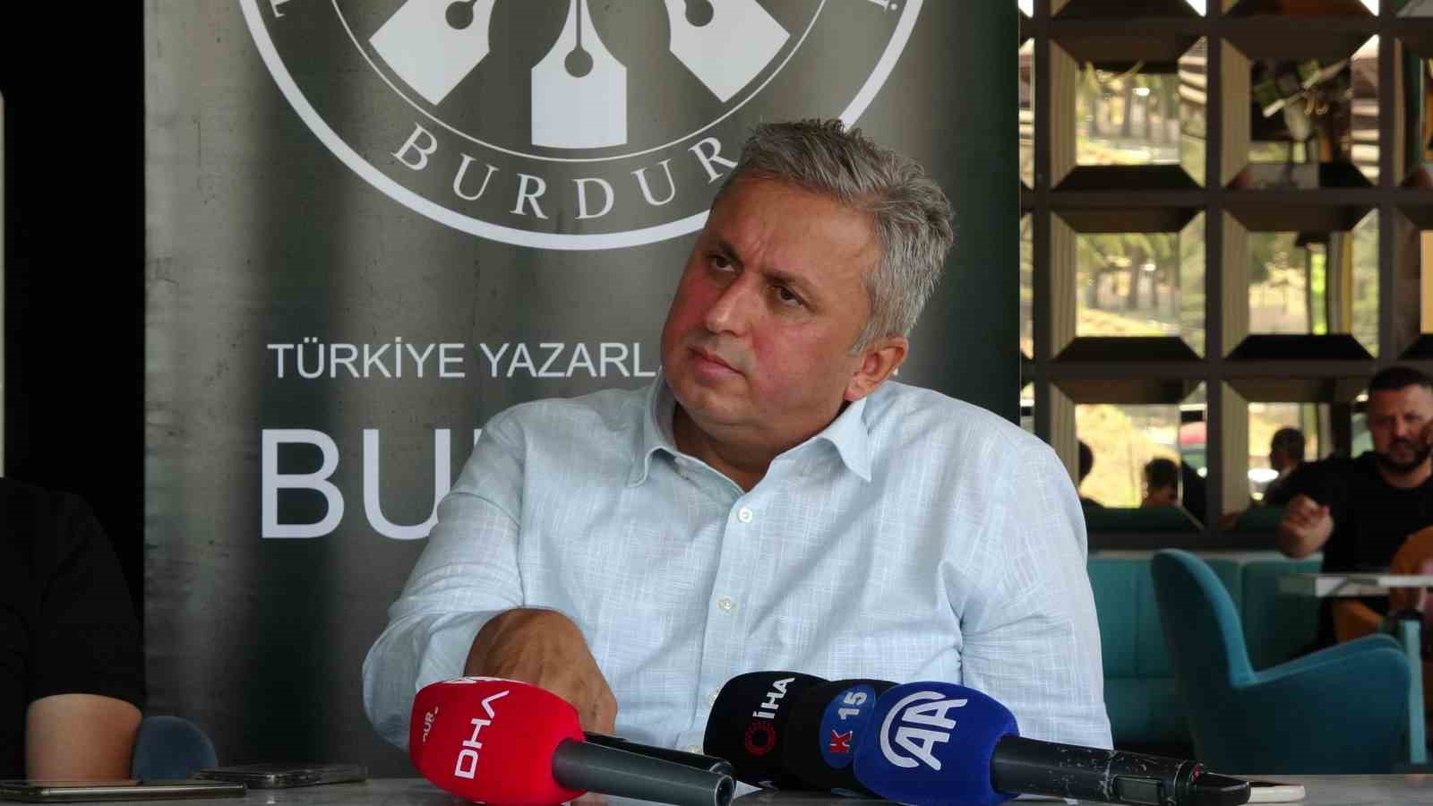 LGS ve YKS tercih s&uuml;recinde velilere uyarı: "&Ccedil;ocuğunuzu puana değil, potansiyele g&ouml;re y&ouml;nlendirin"
