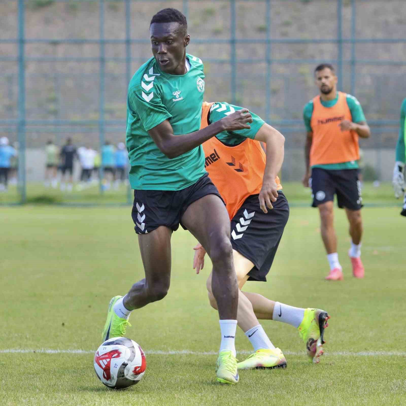 Konyaspor&rsquo;da yeni sezon hazırlıkları devam ediyor
