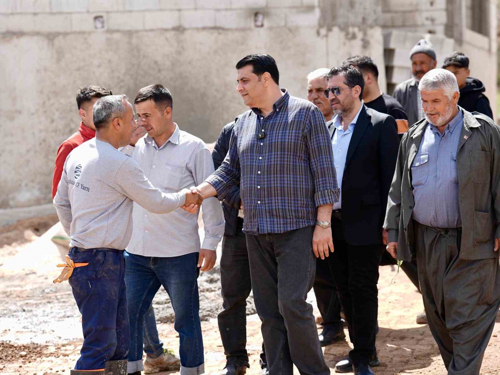 Yılmaz&rsquo;dan Seymenli ve Ağa&ccedil;lıboyno&rsquo;ya d&uuml;ğ&uuml;n alanı futbol sahası m&uuml;jdesi
