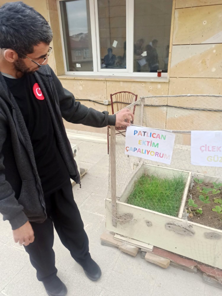 Sincan Belediyesi&rsquo;nin engelli kursiyerlerinden ilham veren başarı
