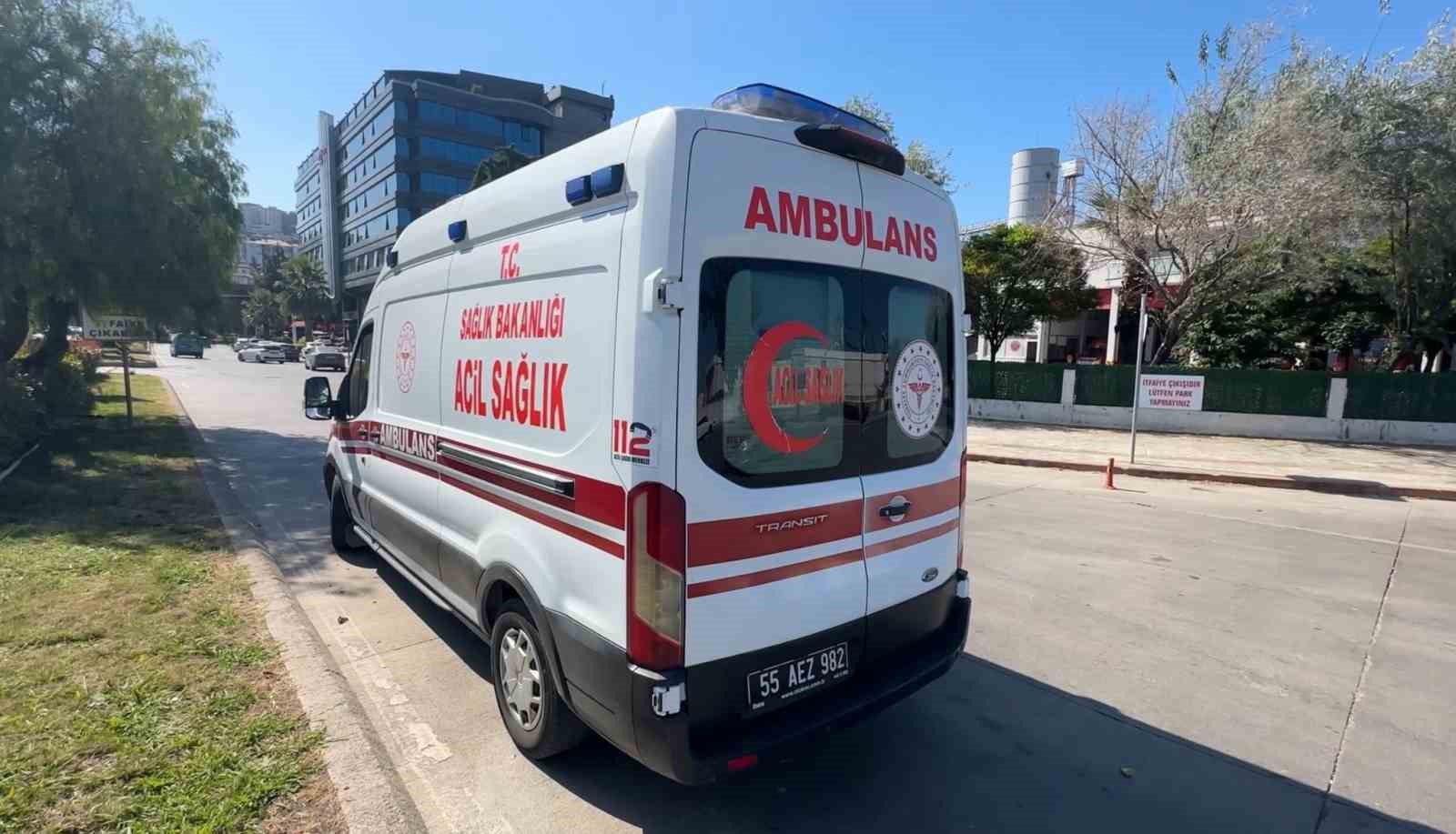 Samsun’da hafif ticari araç otomobille çarpıştı: 1 yaralı