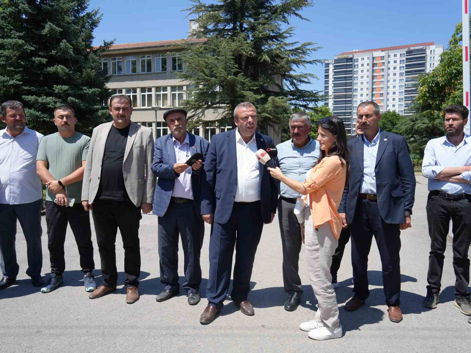 Çiftçilerden DSİ isyanı: "Patlayan borularımız yapılmıyor"