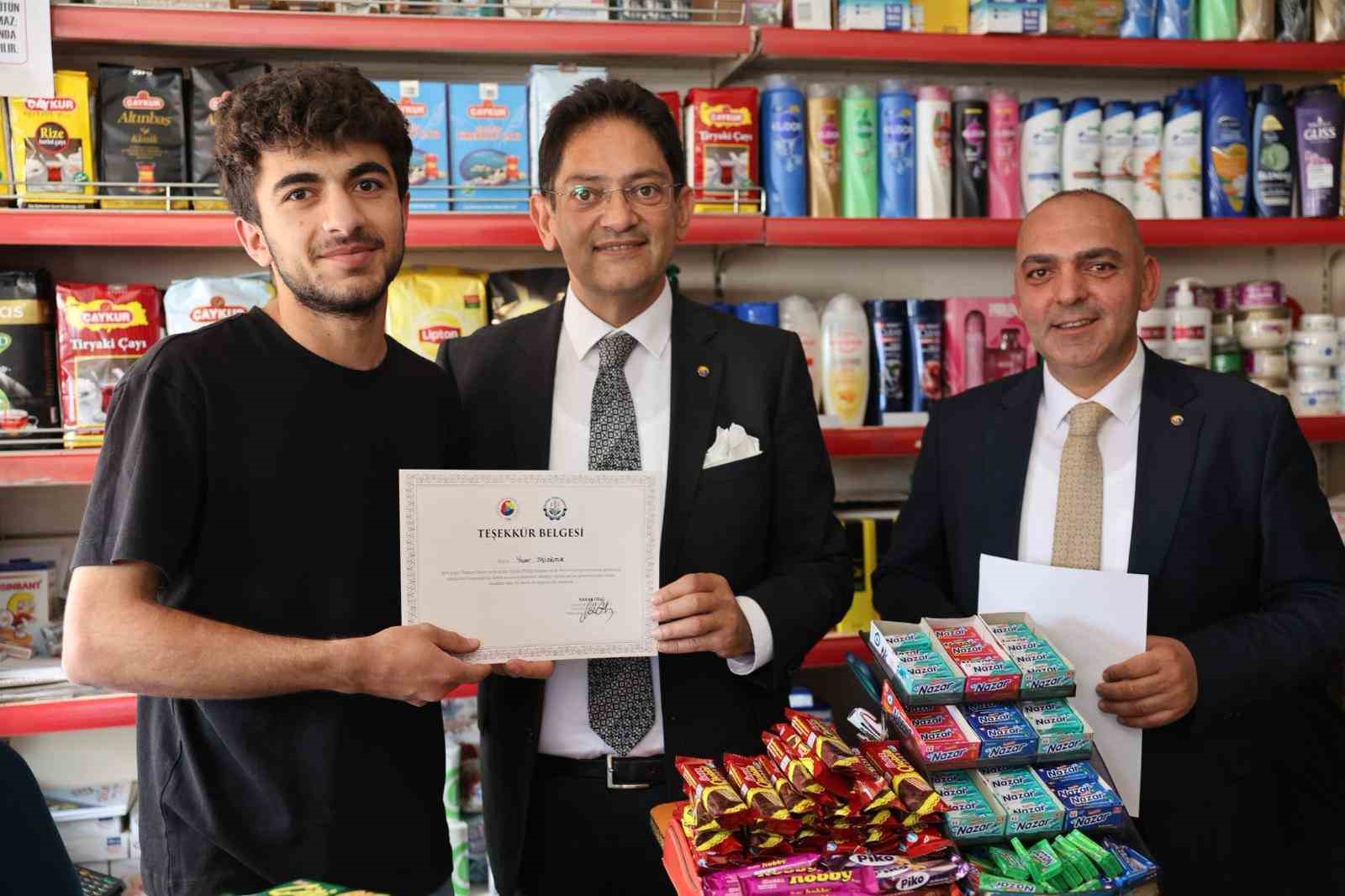 ETB&rsquo;den Karayazı&rsquo;da &uuml;reticiye tam destek
