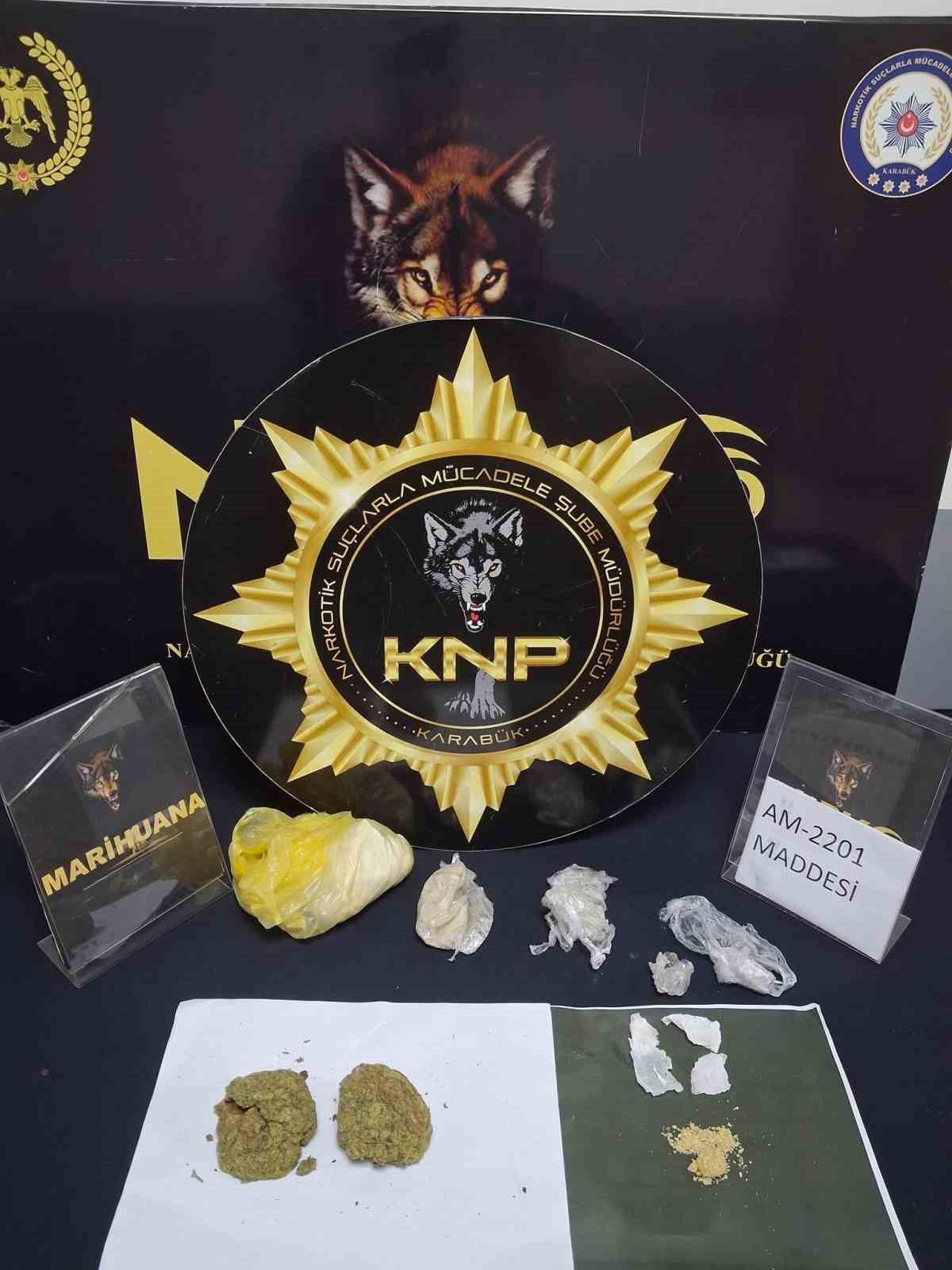 Uyuşturucu operasyonunda 2 kişi tutuklandı
