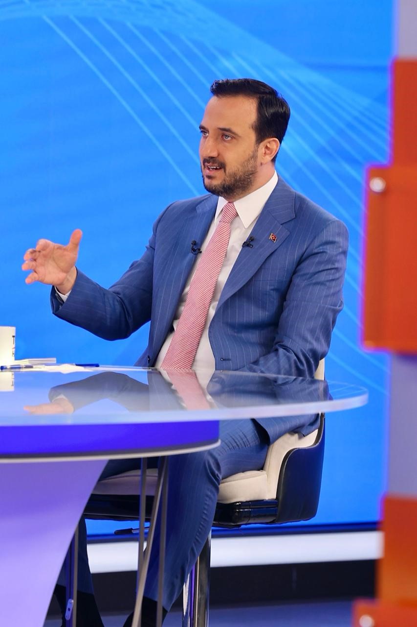 AK Parti İstanbul İl Başkanı Abdullah &Ouml;zdemir: "CHP&rsquo;ye değil, yolsuzluğa operasyon yapıldı"
