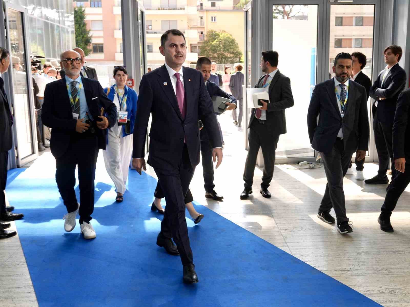 Bakan Kurum, Arnavutluk Başbakanı Rama, İtalya ve Ukraynalı bakanlarla görüştü