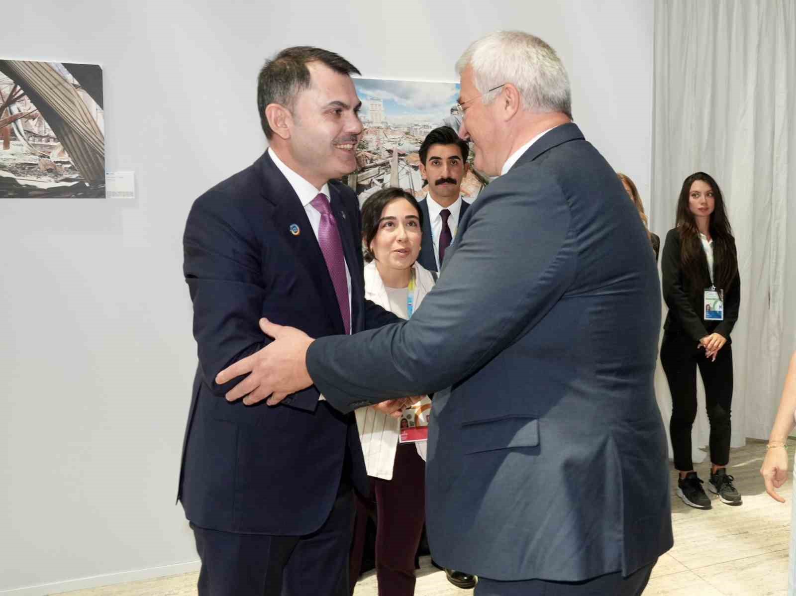 Bakan Kurum, Arnavutluk Başbakanı Rama, İtalya ve Ukraynalı bakanlarla g&ouml;r&uuml;şt&uuml;
